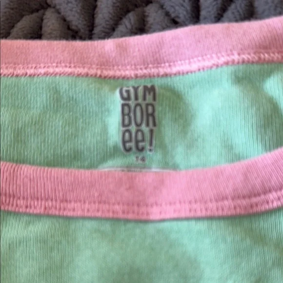 Gymboree St. Patrick’s Day Green and Pink Pajama Set with Long Sleeves. - Picture 2 of 3